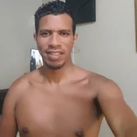 GueboHot32's Profile Pic