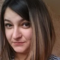 TrishaGold Φωτ, Προφίλ