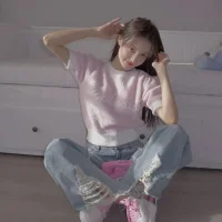 INS-tiantian's Profile Pic