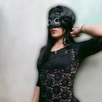 luna_7's Profile Pic