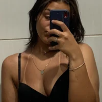 sillerzinha avatar - live cam performer on MySuperHot