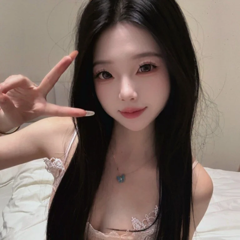 luna-000 profile photo