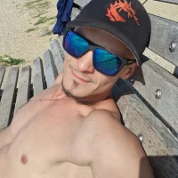 TadyTen's Profile Pic