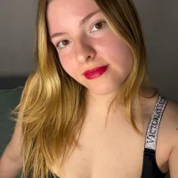 heyitskiara's Avatar Pic