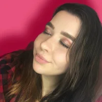 Gambar Profil SofiaCarlso