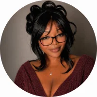 QUEENCURVELLA 아바타 사진