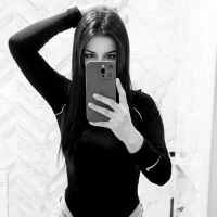 angelina_jolie18's Profile Pic