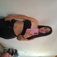 selesiniani44's Profile Pic