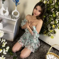 ZoeDear_'s Profile Pic