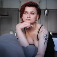 PeachBevy's Avatar Pic