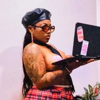 Lewinskimeets's Profile Pic