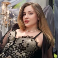 Lena_Wow's Avatar Pic