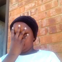 Lizzyqueen28's Profile Pic