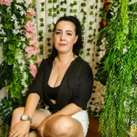 Ann_Violet's Profile Pic