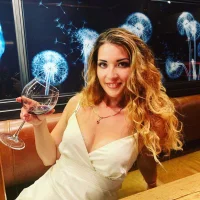 JeniStarks's Profile Pic