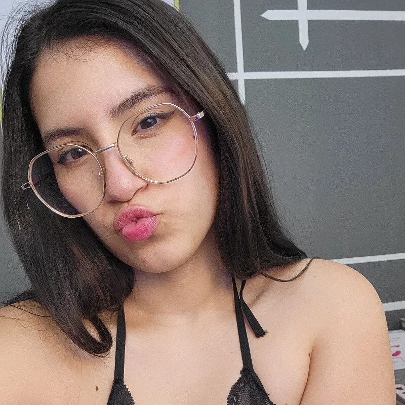 olivia_russo_ live cam profile