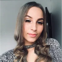 andrealizt Poză de profil
