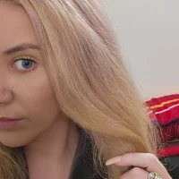 HelenyXoxo Gambar Avatar