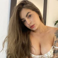 valeryroberts1's Profile Pic