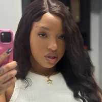 zoey_nova   的个人资料图片