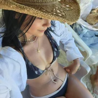 Naomi_velvett