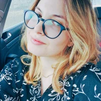 EvaaaCarter's Profile Pic