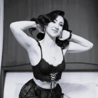 LillyBayler's Profile Pic