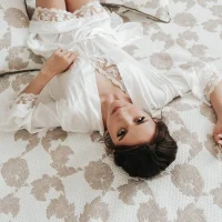 รูปโปรไฟล์ของ Lola_Lews