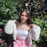 AletaEmbry's Profile Pic
