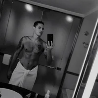 LukeBransonXXXX's Avatar Pic