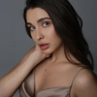 Cutewitch13's Profile Pic