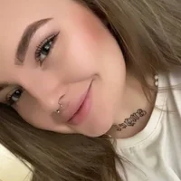 Cute_berry's Profile Pic