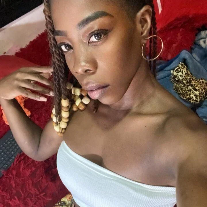 Aniilethebonny live cam profile