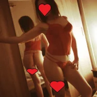 รูปโปรไฟล์ของ realbisexcouple