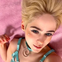 de_purple_moon's Profile Pic