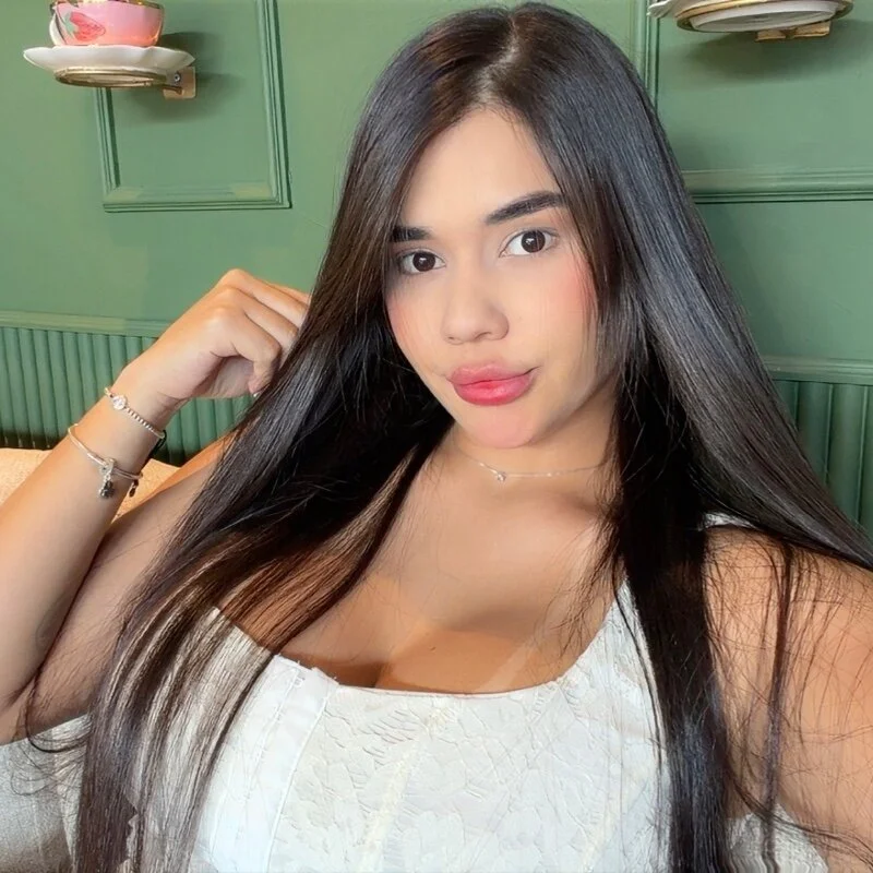 BellaLeclair_ profile photo