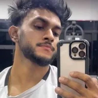 Hornydickheadsingle's Avatar Pic