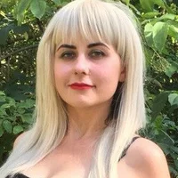 VivienneFantastic's Profile Pic