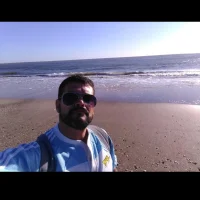 pittivm Φωτ, Προφίλ