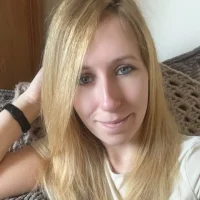 GirlNextDoor-Ella21's Profile Pic