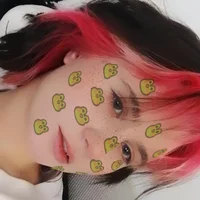 joyzzie Φωτ, Προφίλ