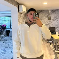 Yiguiri__s profilbillede