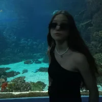 Gambar Profil AshleyEstey