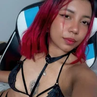 รูปอวาตาร์ของ ScarletDesiire_