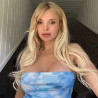 mechloe Adlı Modelin Avatarı