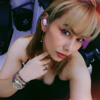 Alice-pink's Profile Pic