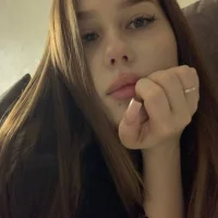 Alice_Flow Adlı Modelin Avatarı