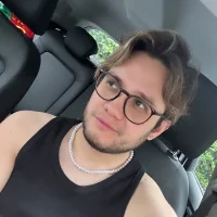 Pinchigay's Profile Pic