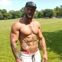 Papiilondon's Profile Pic