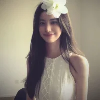 Woman001's Avatar Pic